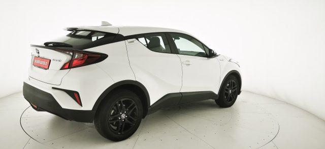 TOYOTA C-HR 1.8 Hybrid E-CVT Business