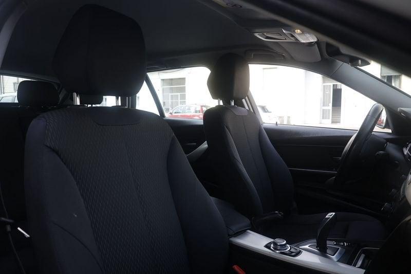 BMW Serie 3 BMW 318d Touring Business auto Unicoproprietario