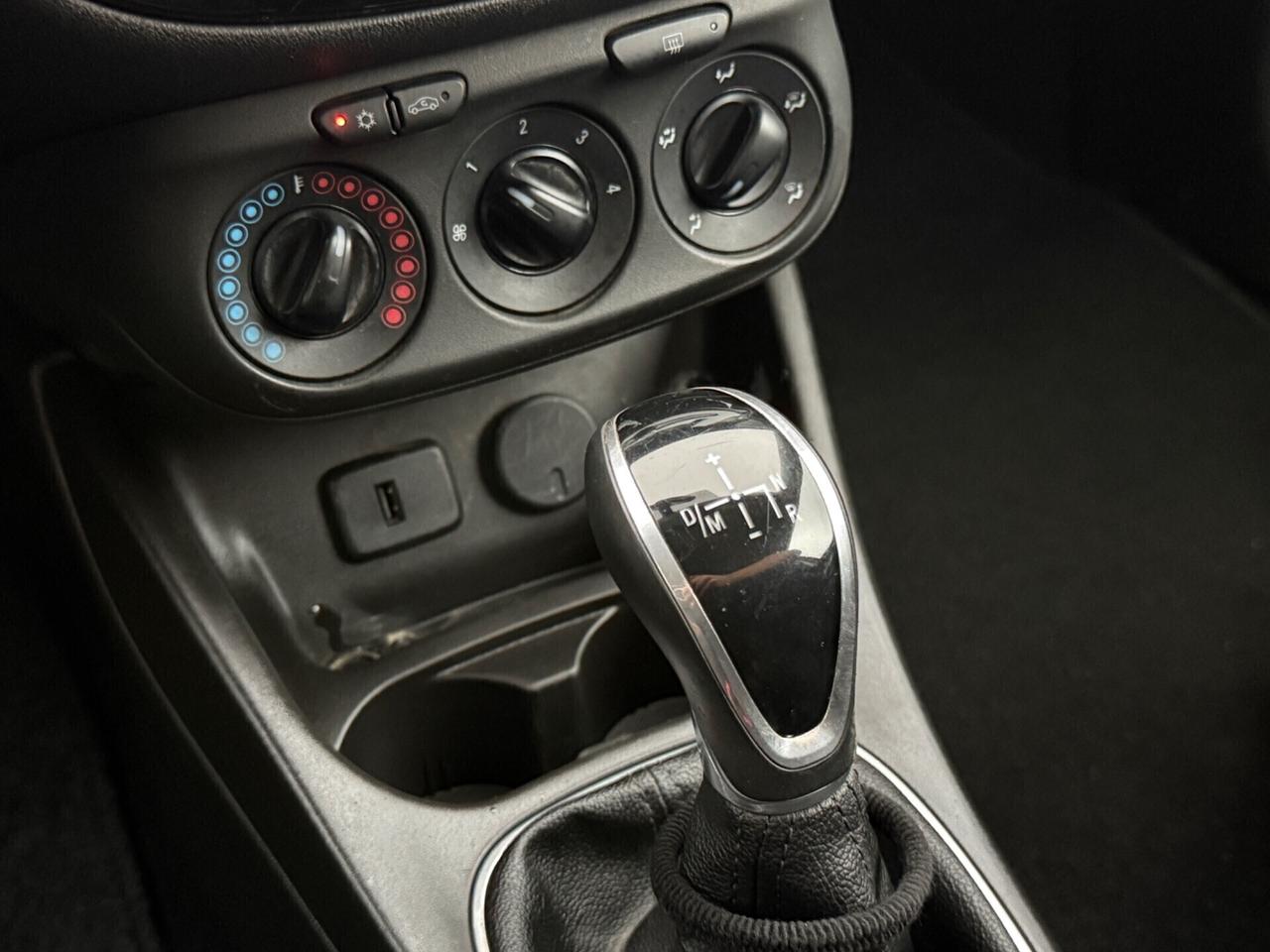 Opel Corsa 1.4B. b-Color|AUTOMATICO|CERCHI IN LEGA