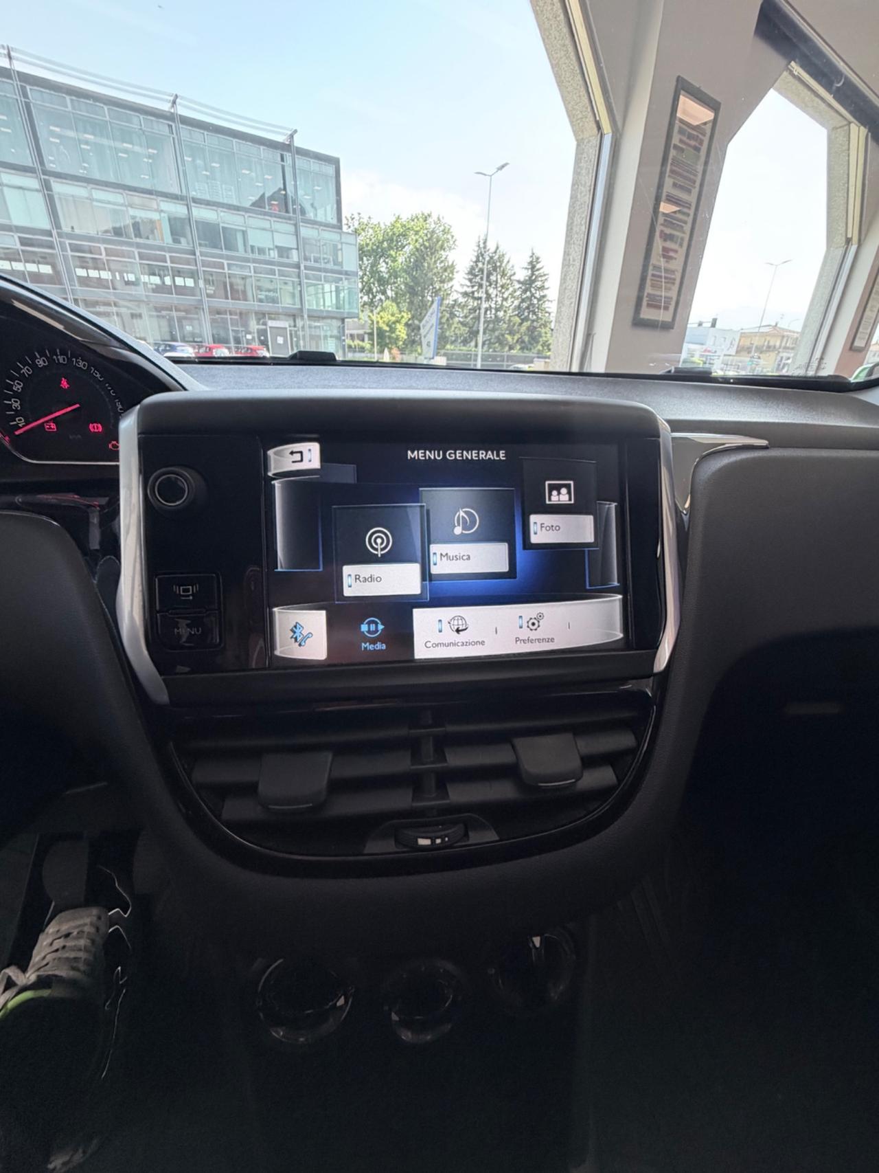 Peugeot 208 Allure benzina