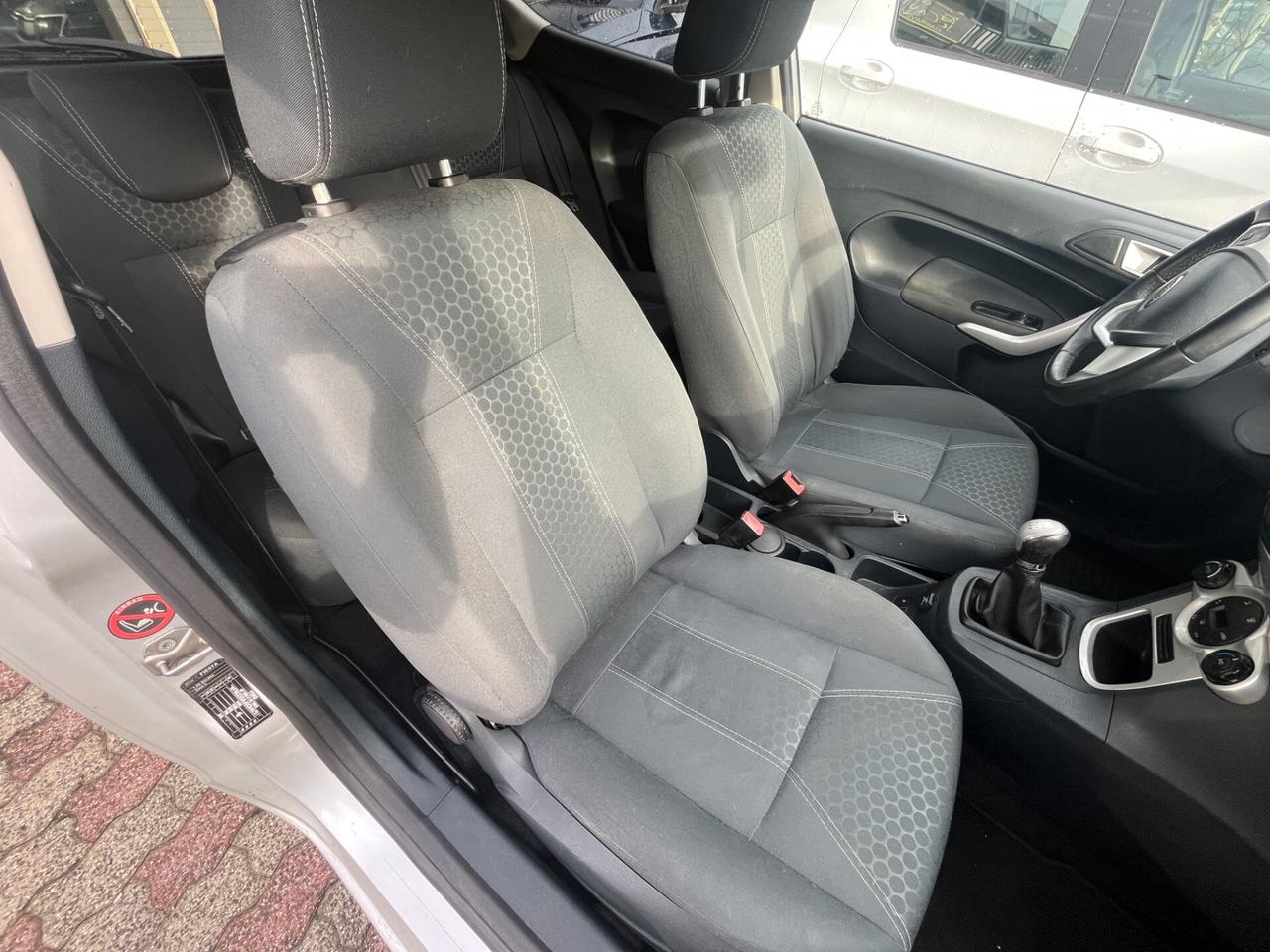 Ford Fiesta 1.4 3p. GPL Titanium