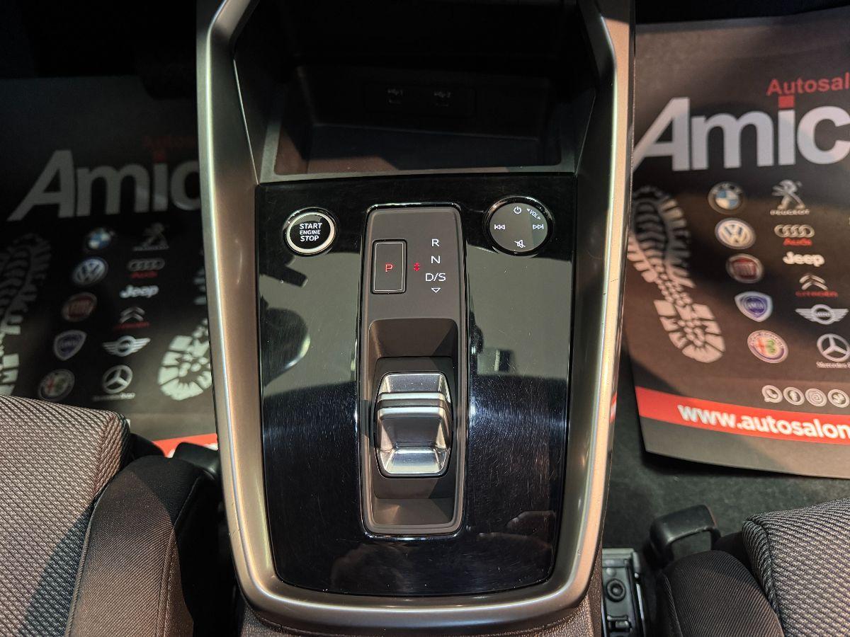 AUDI A3 SPB 30 TDI 116 CV S-tronic S-line/Cockpit