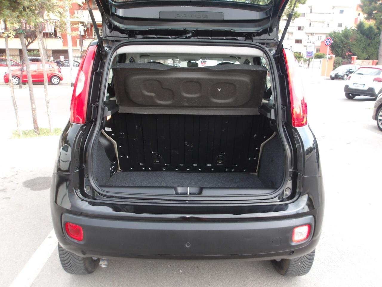 FIAT PANDA 0.9 B/METANO-(CASA MADRE)-GARANZIA FULL