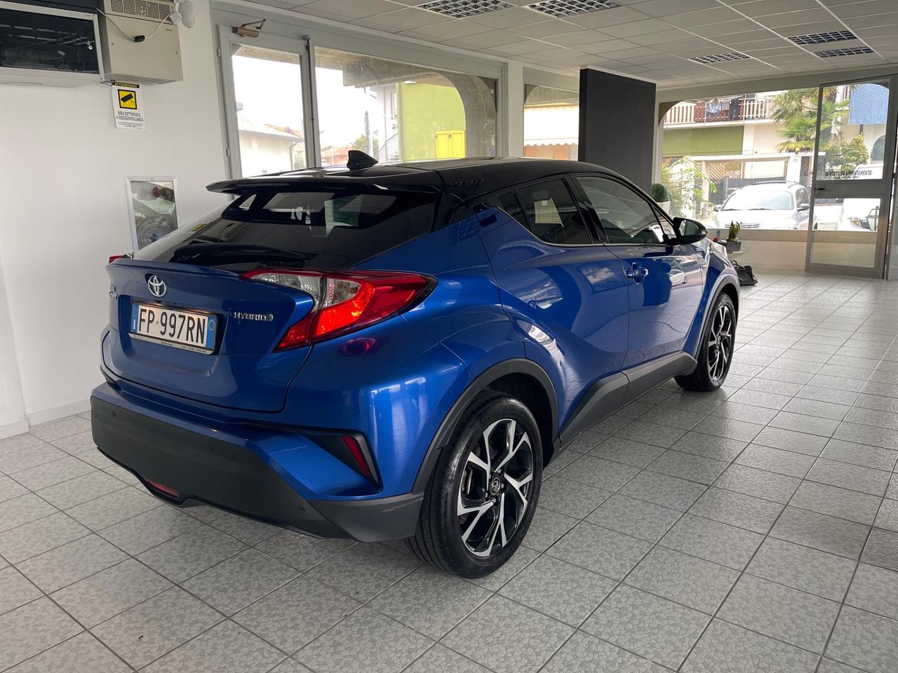 Toyota C-HR 1.8 Hybrid E-CVT Style