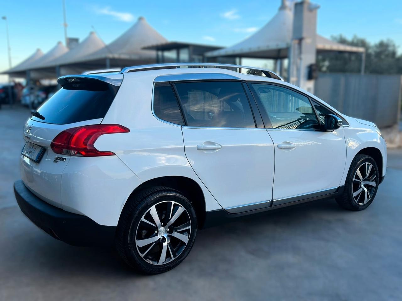 Peugeot 2008 1.6 e-HDi 92 CV Stop&Start Allure
