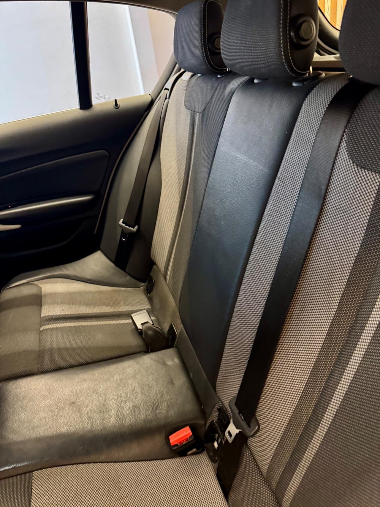 Bmw 116 116d 5p. Sport UNIPROPRIETARIO IVA ESPOSTA FATTURABILE