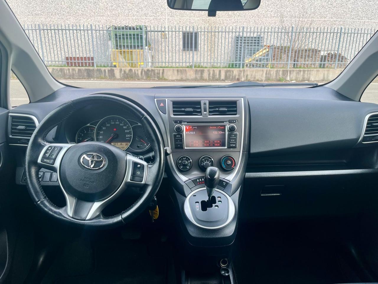 Toyota Verso-S 1.4D 2012 96.000km cambio automatico