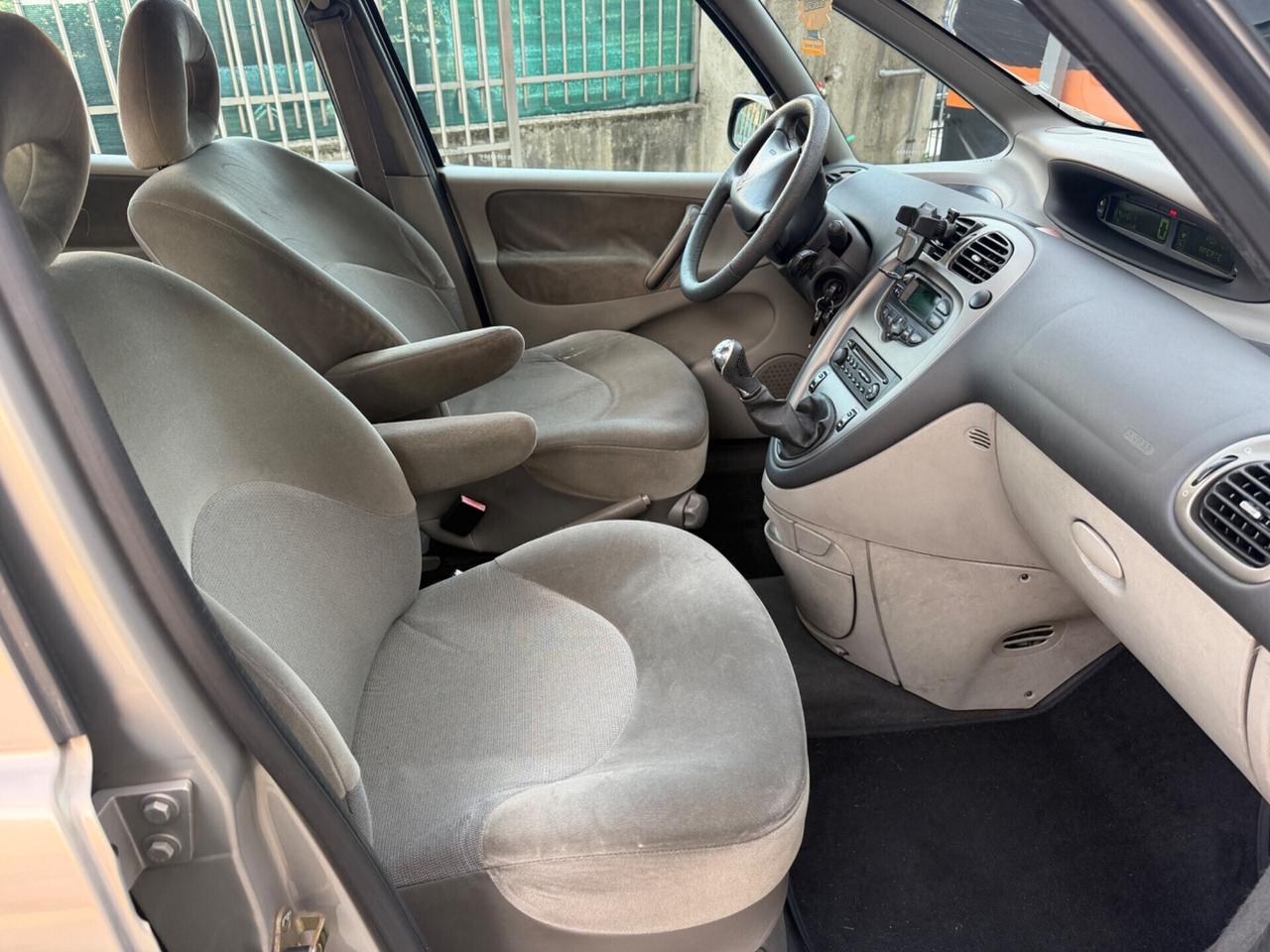 Citroen Xsara Picasso 1.6 benzina uni pro famigliare