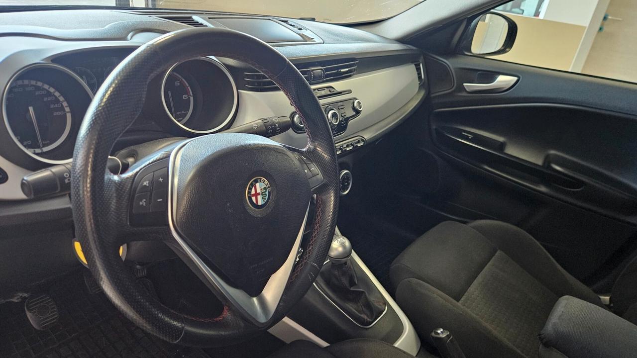 Alfa Romeo Giulietta 1.6 JTDm-2 105 CV Exclusive