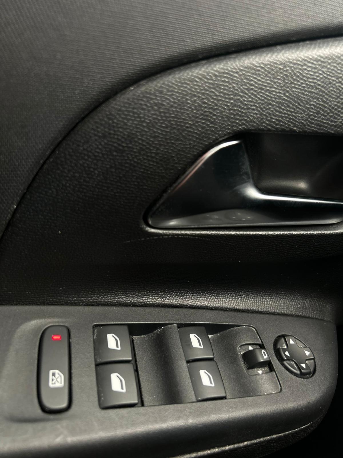 Opel Corsa 1.2 Benzina 75 cv Elegance