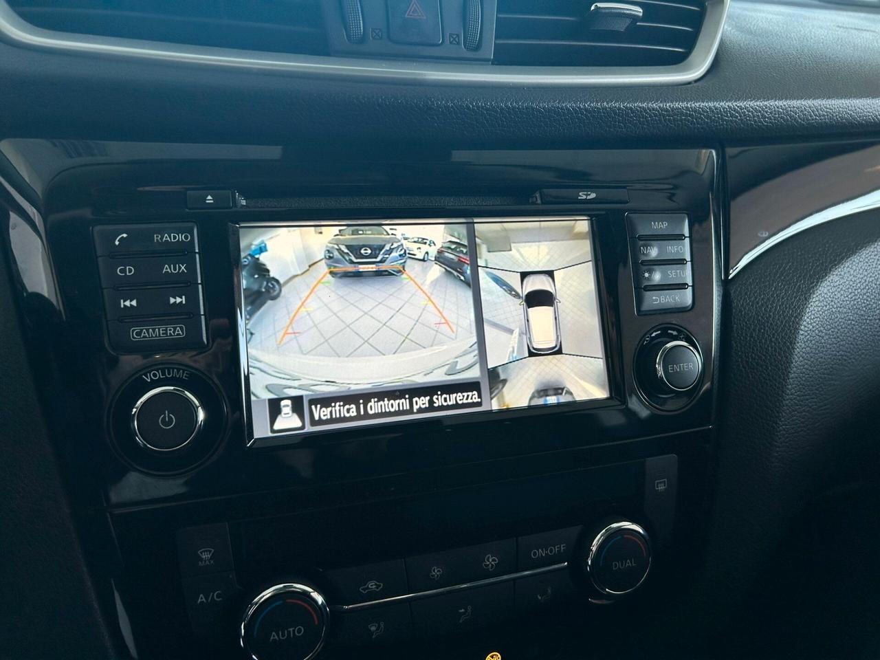 Nissan Qashqai 1.5 dCi FULL 2017