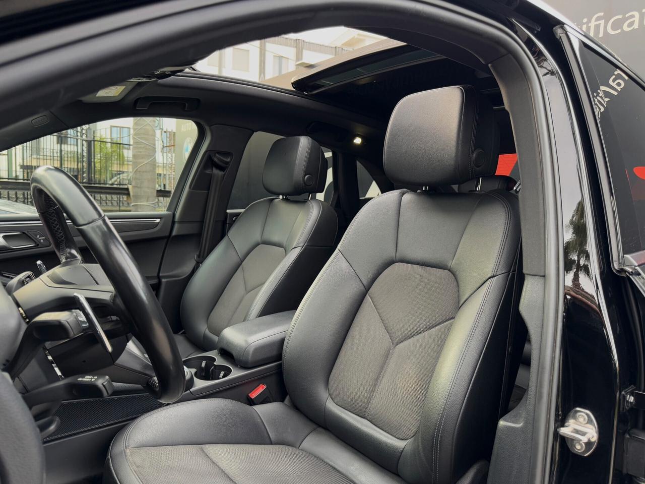 Porsche Macan 2.0 Turbo Benzina 265CV PDK TETTO