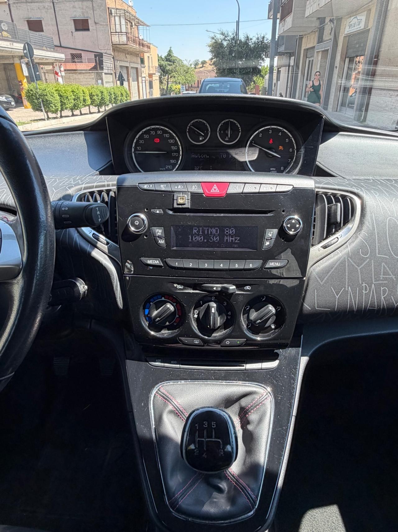 Lancia Ypsilon 0.9 TwinAir 85 CV 5 porte S&S Elefantino