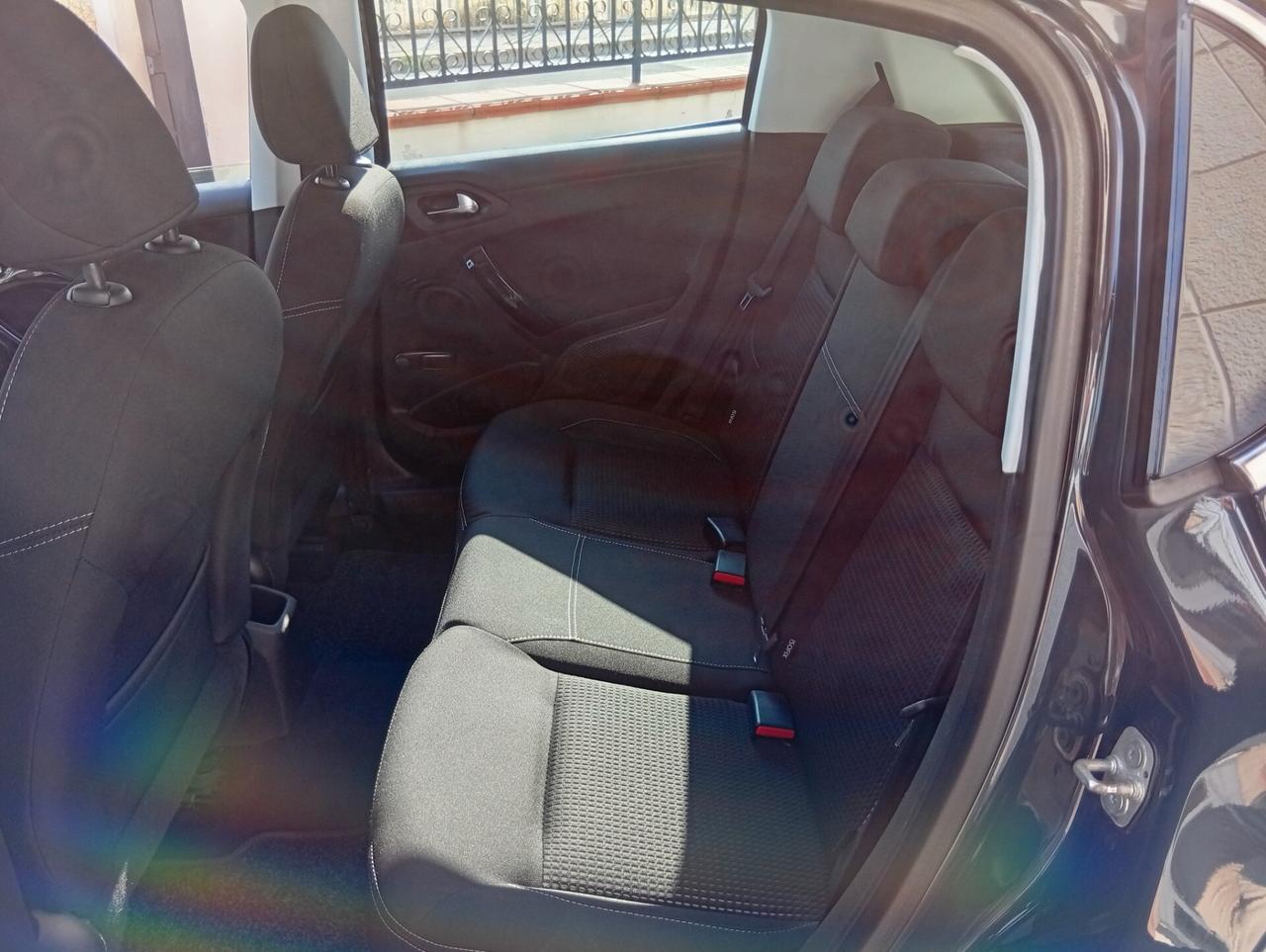 Peugeot 2008 BlueHDi 75 Cv 5 Porte