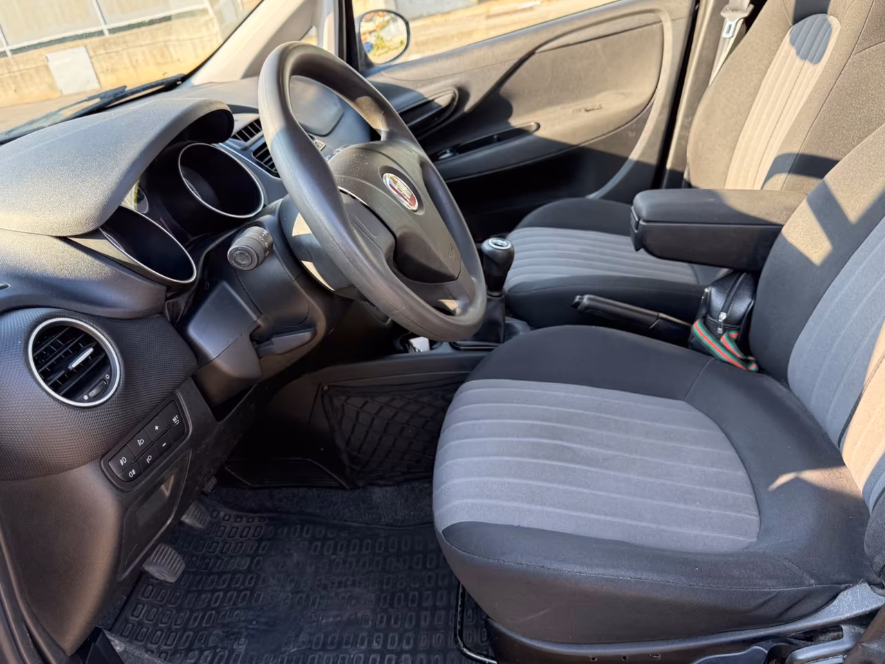 Fiat Punto 1.3 MJT II S&S 95 CV 5 porte Street