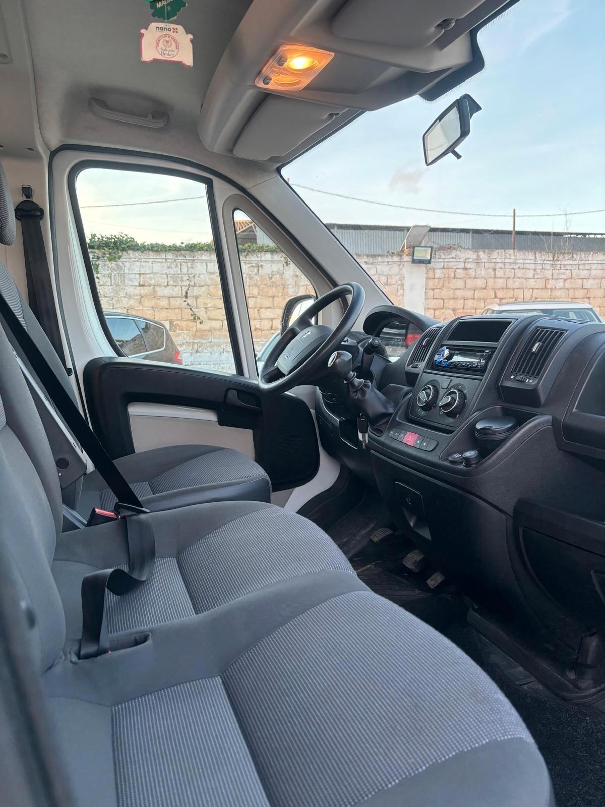 Peugeot Boxer 330 2.2 HDi/130CV FAP PC-TN Combi Premium