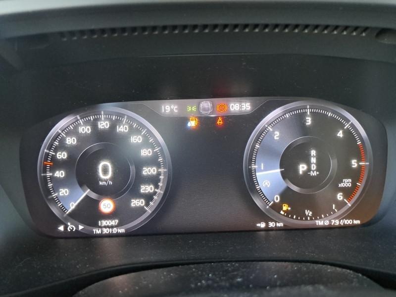VOLVO XC40 D4 AWD Geartronic Business Plus