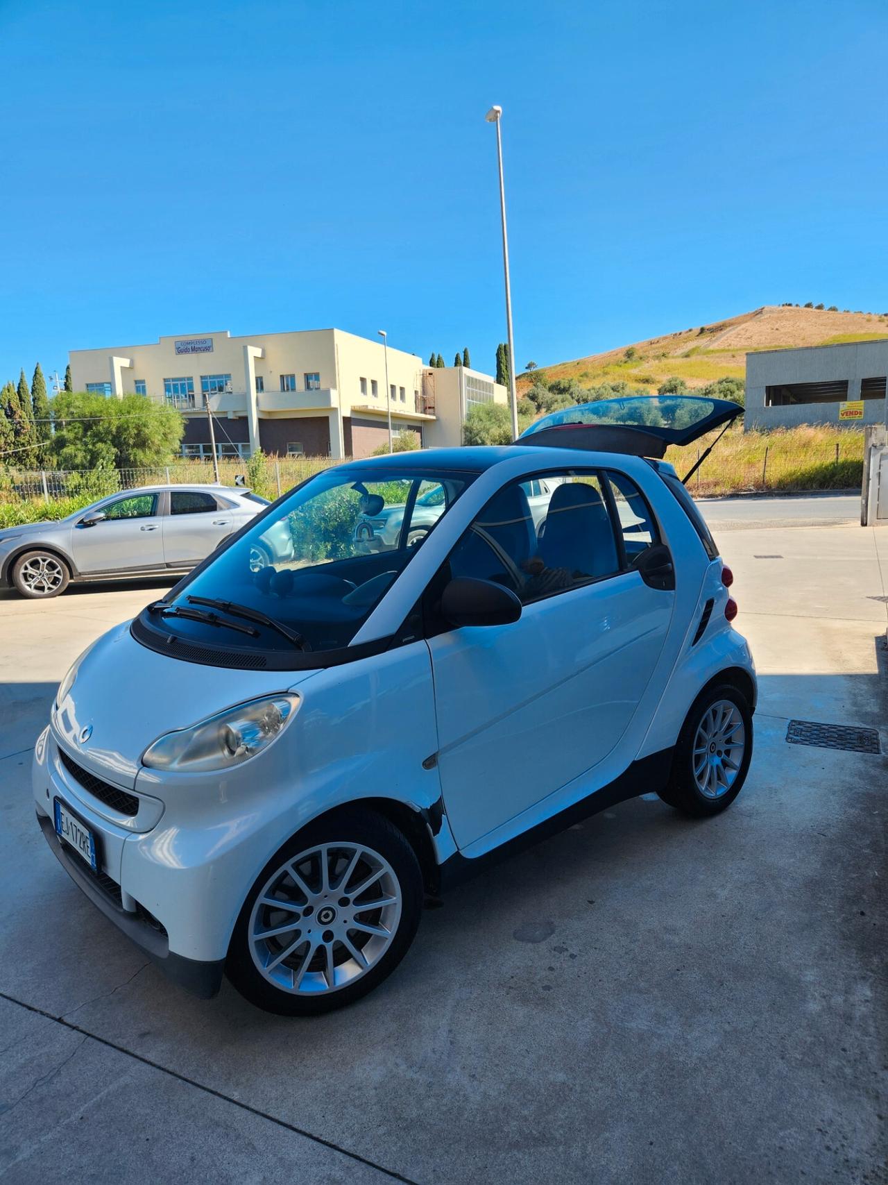 Smart ForTwo 1000 52 kW MHD coupé passion