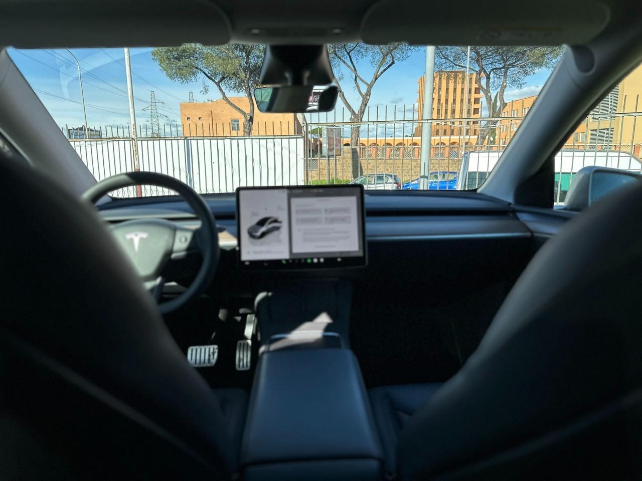 TESLA Model Y 2021 - Model Y Performance Dual Motor awd