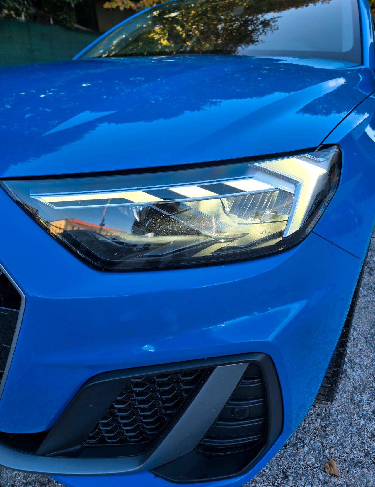 Audi A1 S line edition Blu Turbo