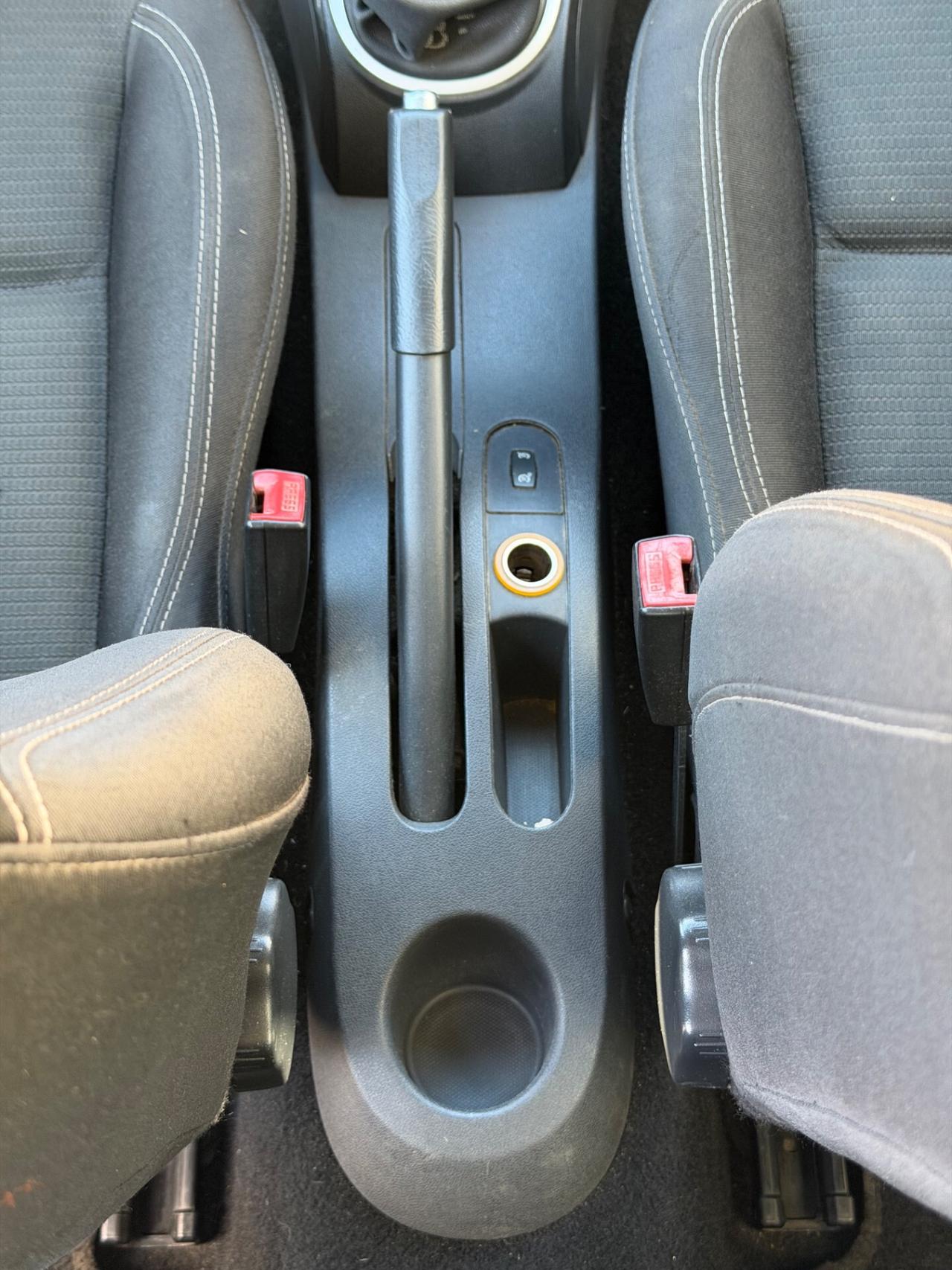 Renault Clio 1.2- Neopatentati- 5porte-garanzia 12mesi