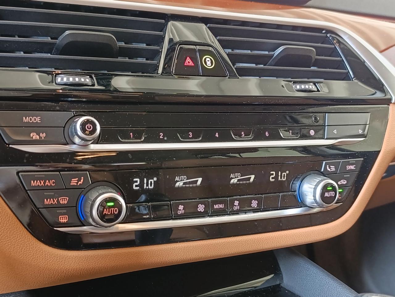 BMW 520 d Touring mhev 48V xdrive Business auto