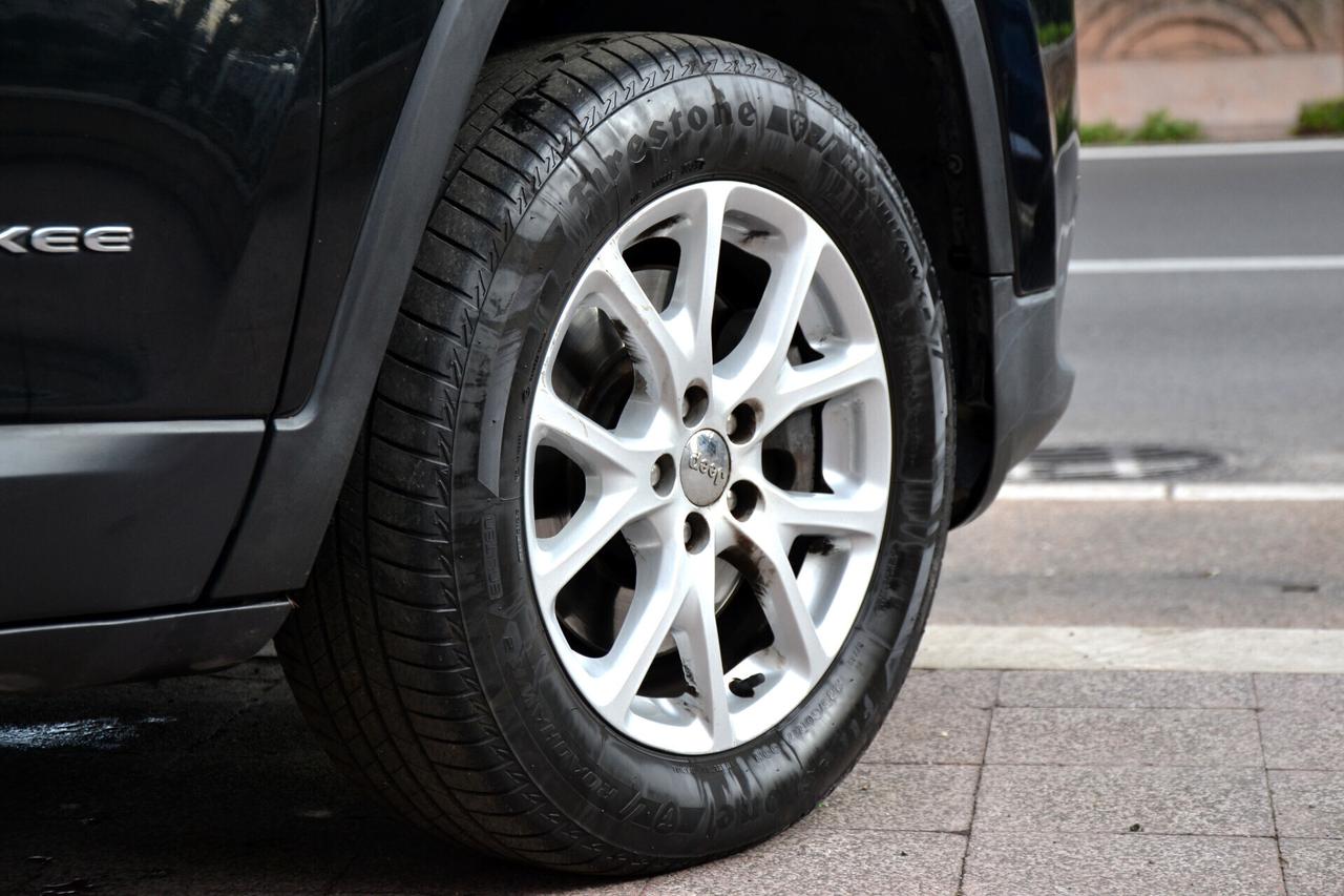 Jeep Cherokee 2.0 Mjt 170CV 4WD AUTOM.+ NAVI+PDC+LED+TEL+PRIVACY