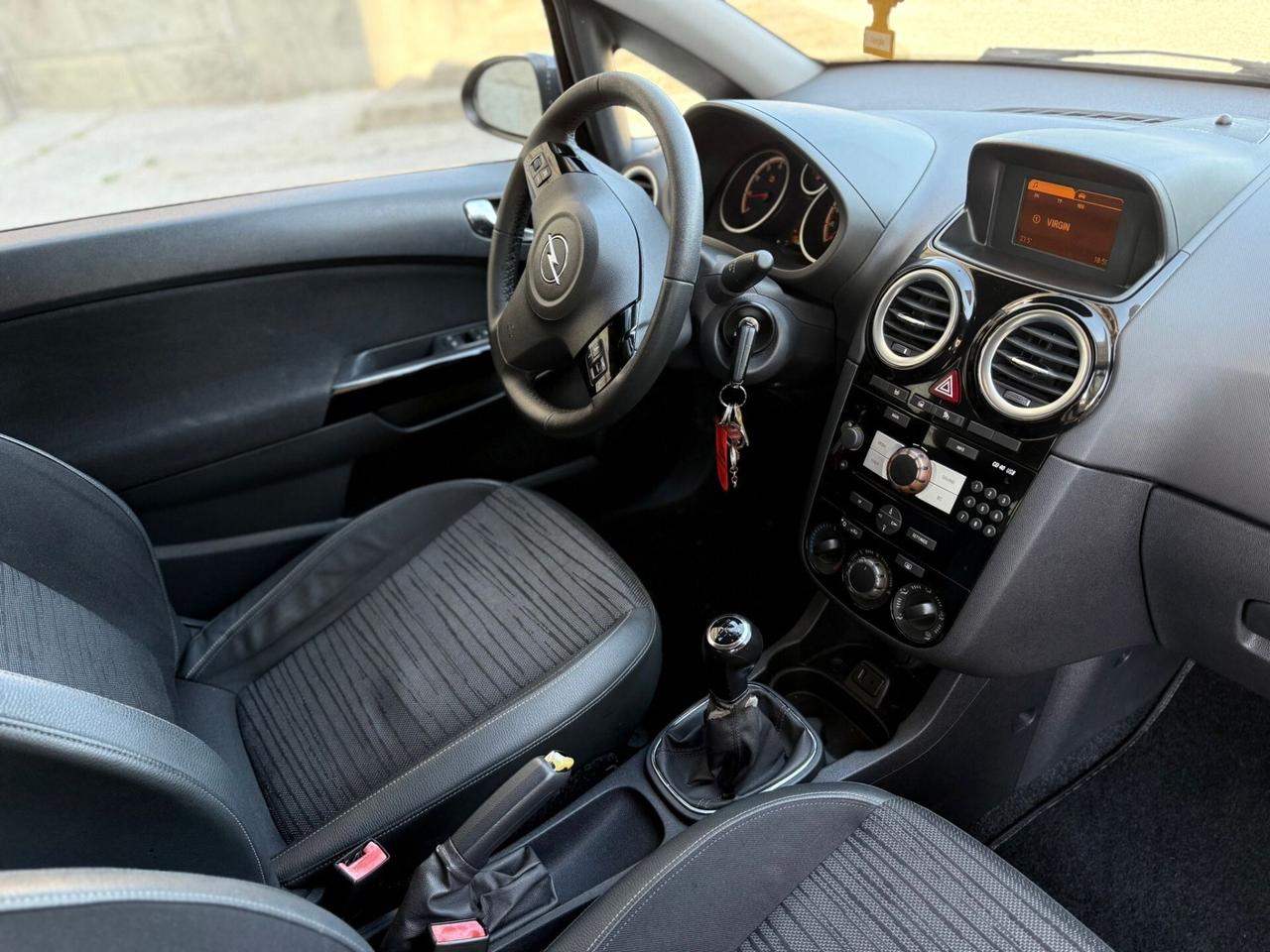 Opel Corsa 1.2 3 porte Edition
