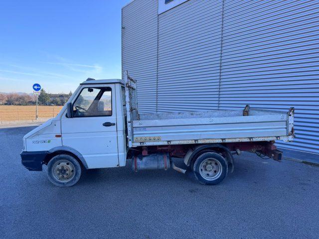 IVECO Daily 35.8 2.5 Diesel RIBALTABILE TRILATERALE GEMELLATO