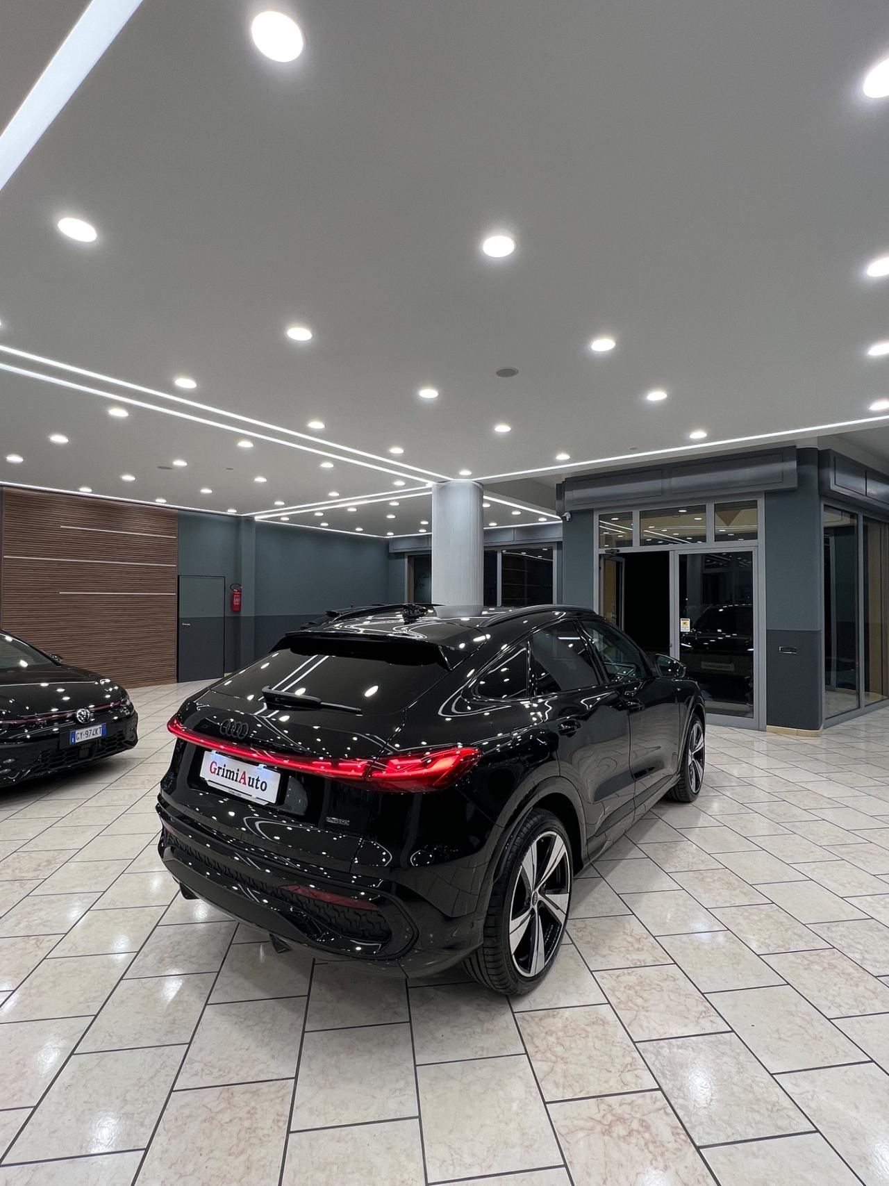 Audi Q5 SPB 40 TDI quattro S tronic Identity Black