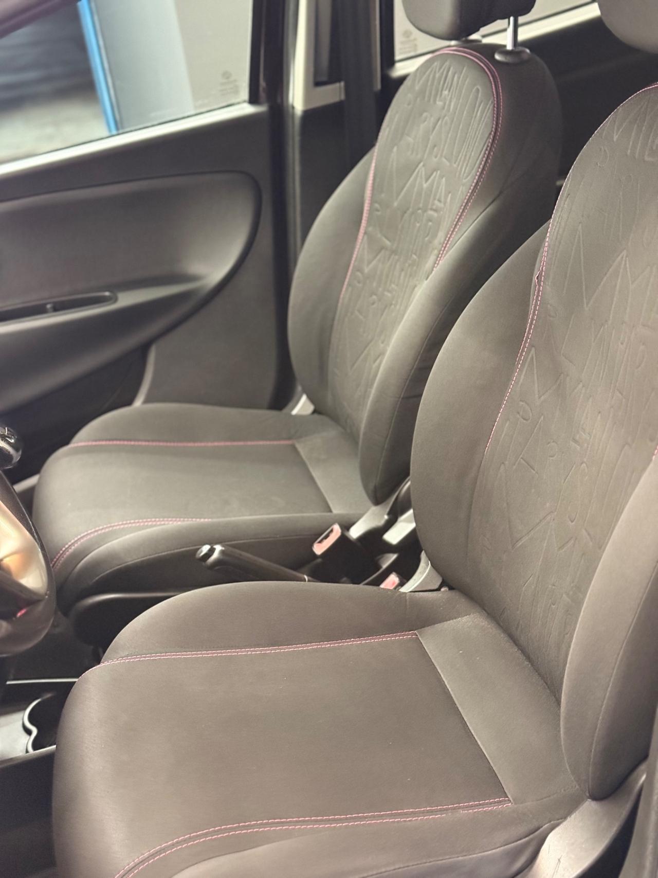 Lancia Ypsilon 0.9 TwinAir 85 CV 5 porte Metano Ecochic Elefantino