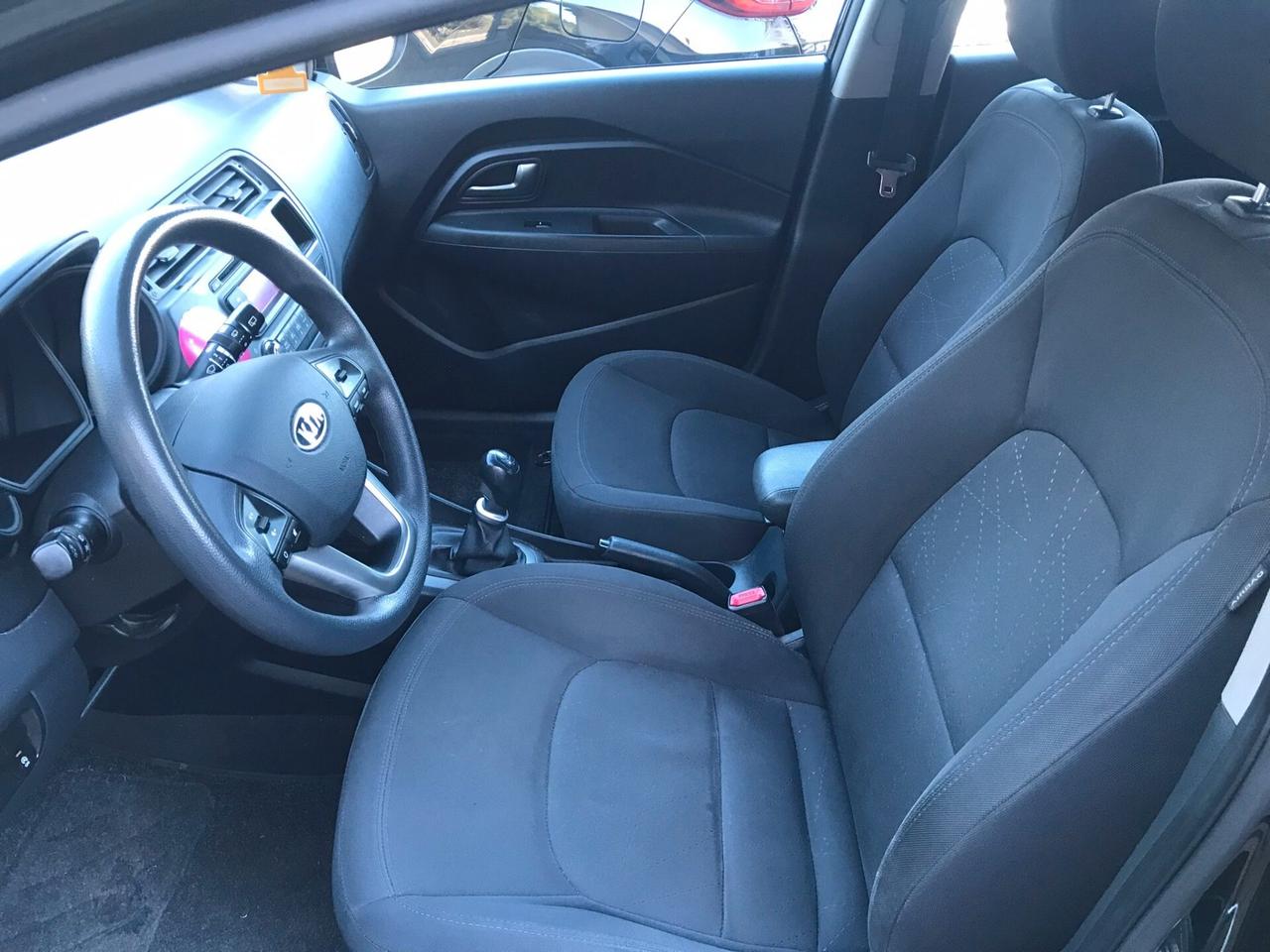 Kia Rio 1.1 CRDi WGT 5p. EX
