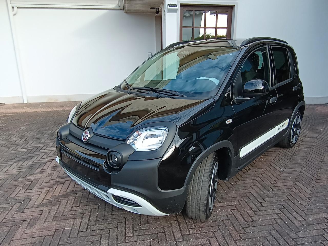 Fiat Panda Pandina 1.0 FireFly 65 CV Hybrid Icon