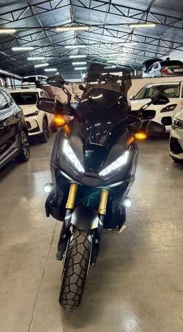 Honda Altro X-ADV 750 Triple Black