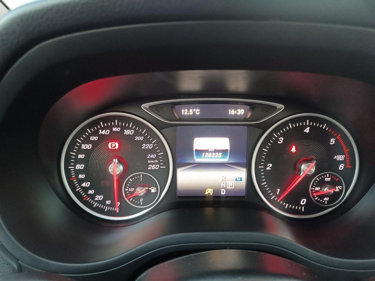 MERCEDES-BENZ B 180 d Automatic Sport