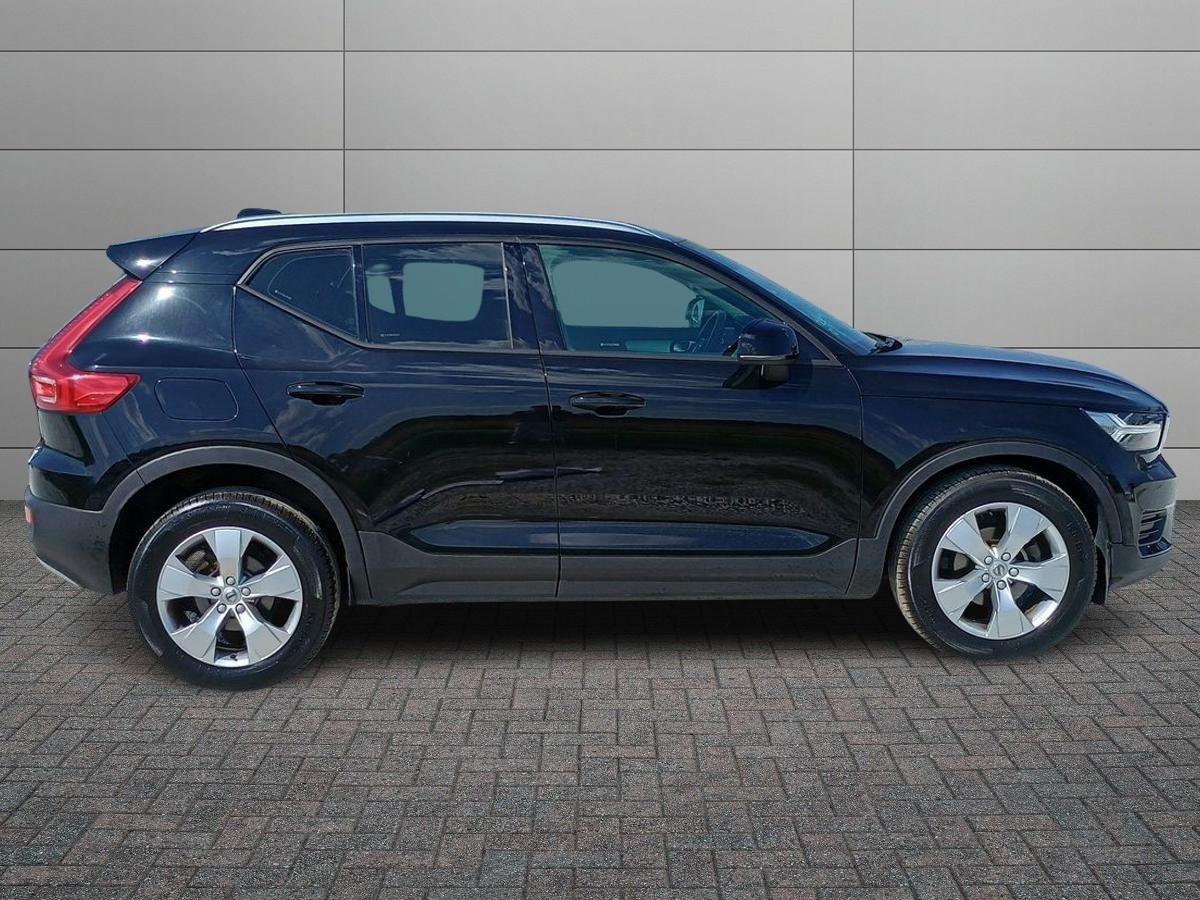 VOLVO XC40 - XC40 2.0 d3 Momentum geartronic my20