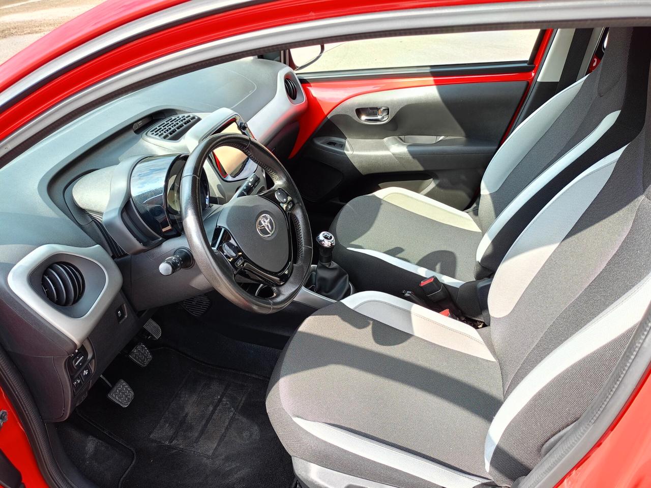 Toyota Aygo X 1.000 5 porte x-clusiv