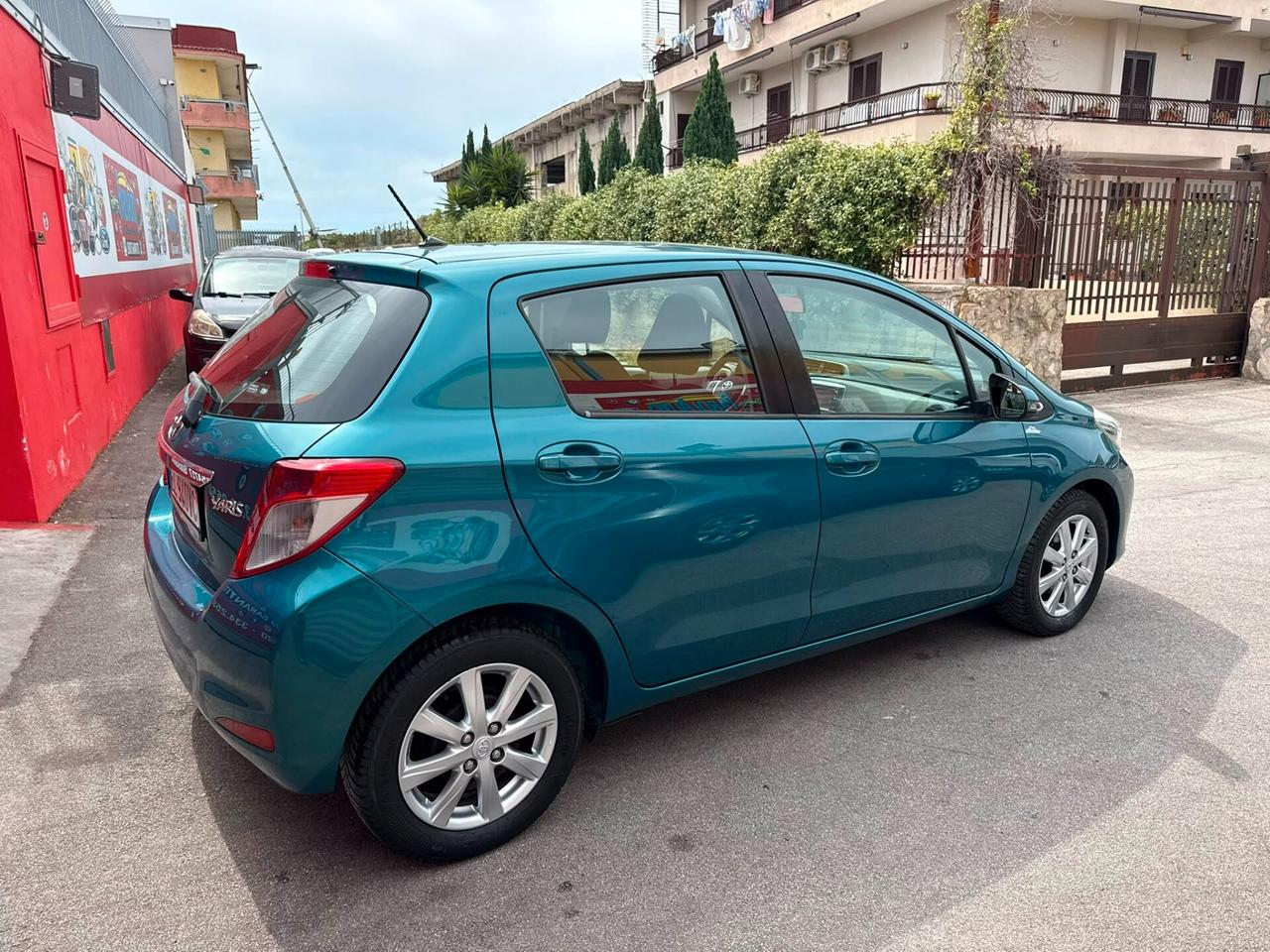 Toyota Yaris 1.0 69cv Lounge - 2012