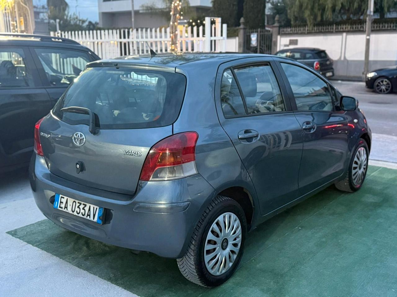 Toyota Yaris 1.4 D-4D 2010 Automatica