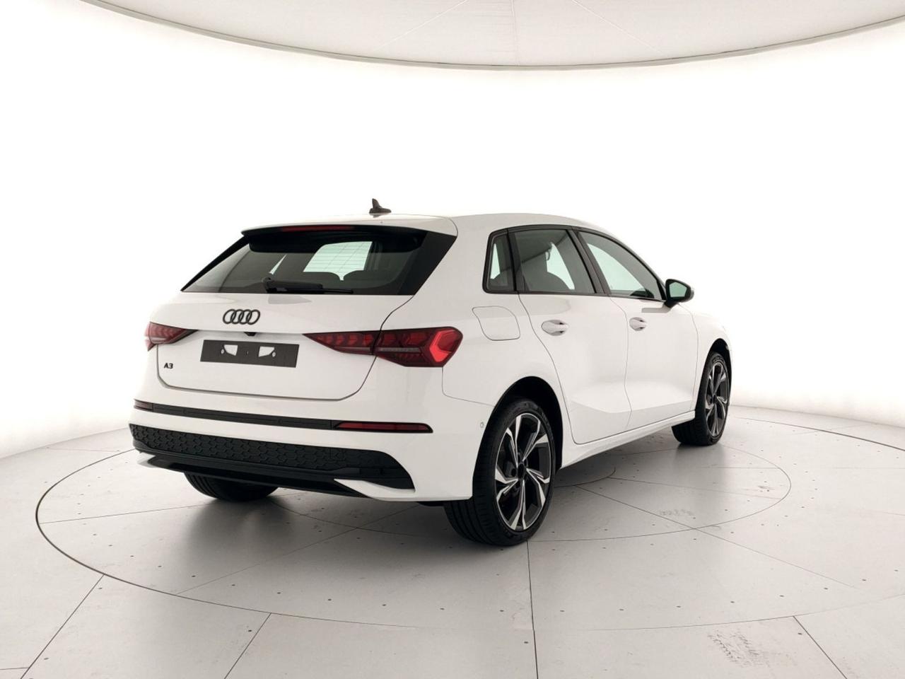 Audi A3 sportback 1.5 tfsi e business advanced 204cv s-tronic