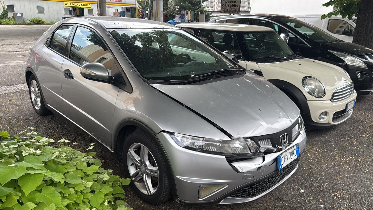 Honda Civic 1.8 i-VTEC 5p. aut. Exclusive