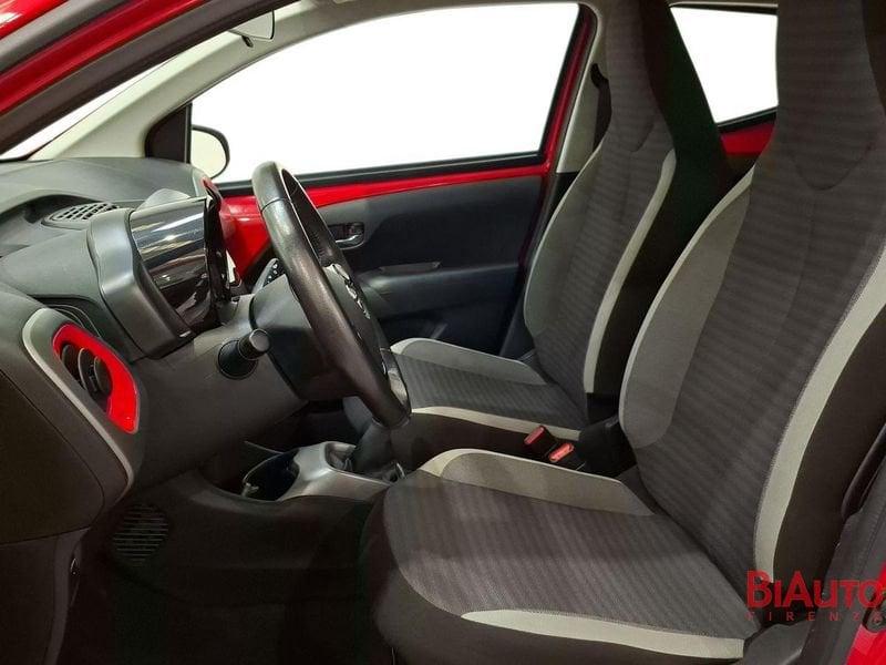 Toyota Aygo Aygo 5p 1.0 x-play 72cv