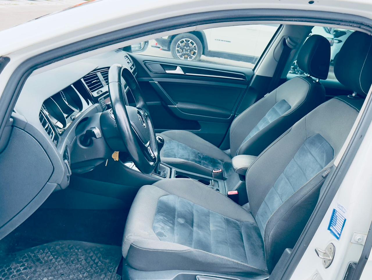 Volkswagen Golf 1.6 TDI 110 CV 5p. Business BlueMotion Technology