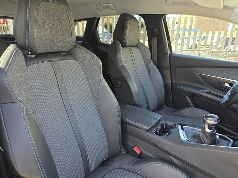 Peugeot 3008 BlueHDi 130 S&S Allure Pack