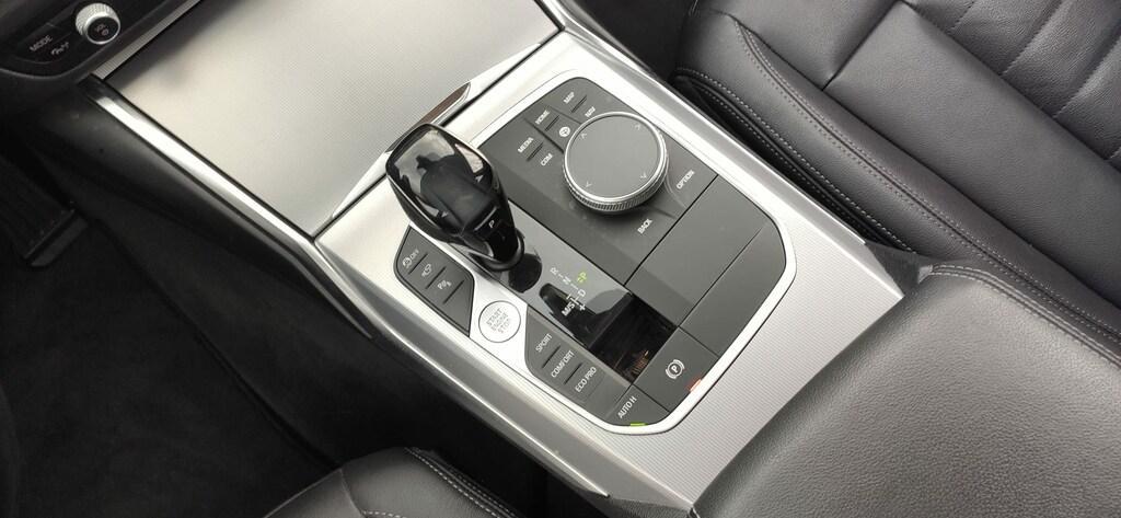 BMW Serie 3 Touring 320 d Mild Hybrid 48V Business Advantage xDrive Steptronic