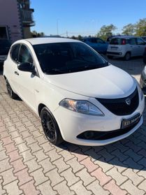 Lancia Ypsilon 1.2 69 CV 5 porte Gold
