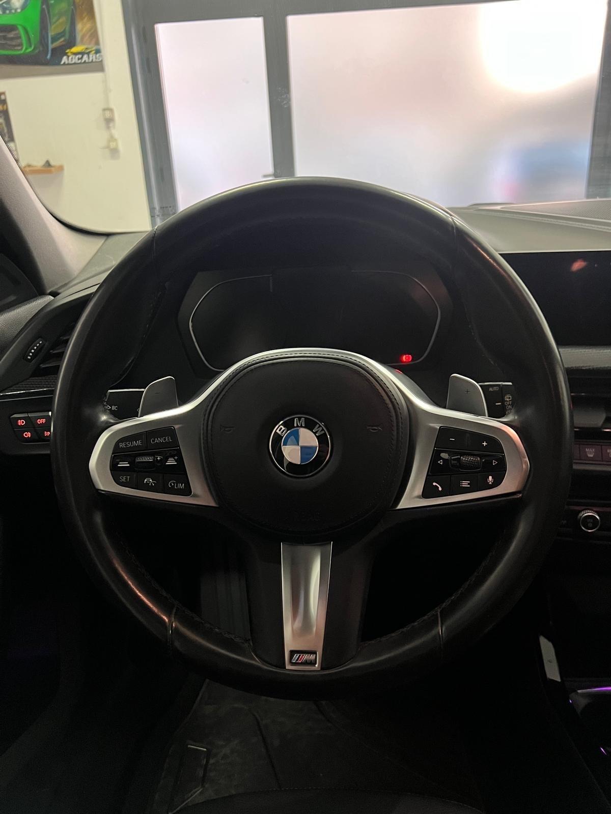 Bmw 116 116d 5p. Msport