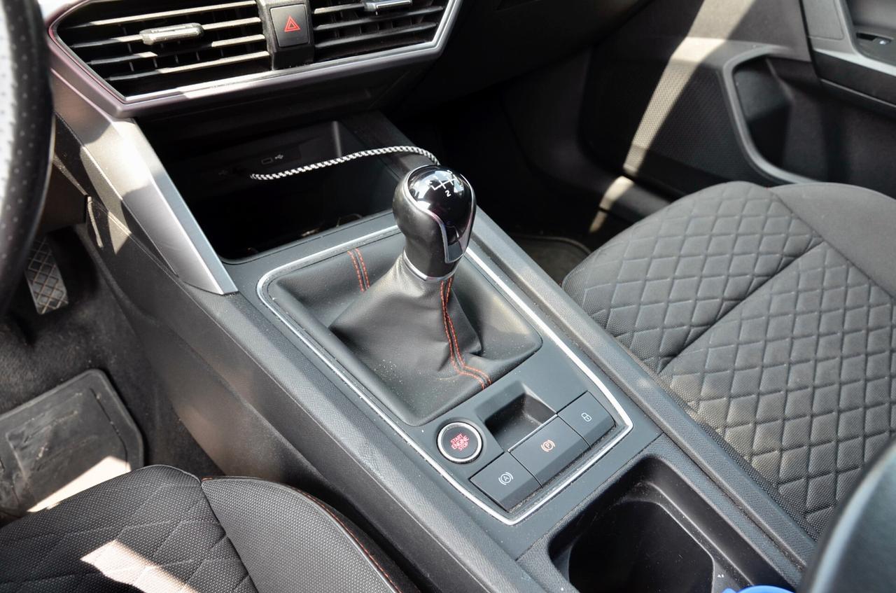 SEAT LEON 1.5 TSI STYLE 130cv, SERVICE UFF SEAT, EURO 6D, NAVI, FARI LED, LED AMBIENTE, PERMUTE