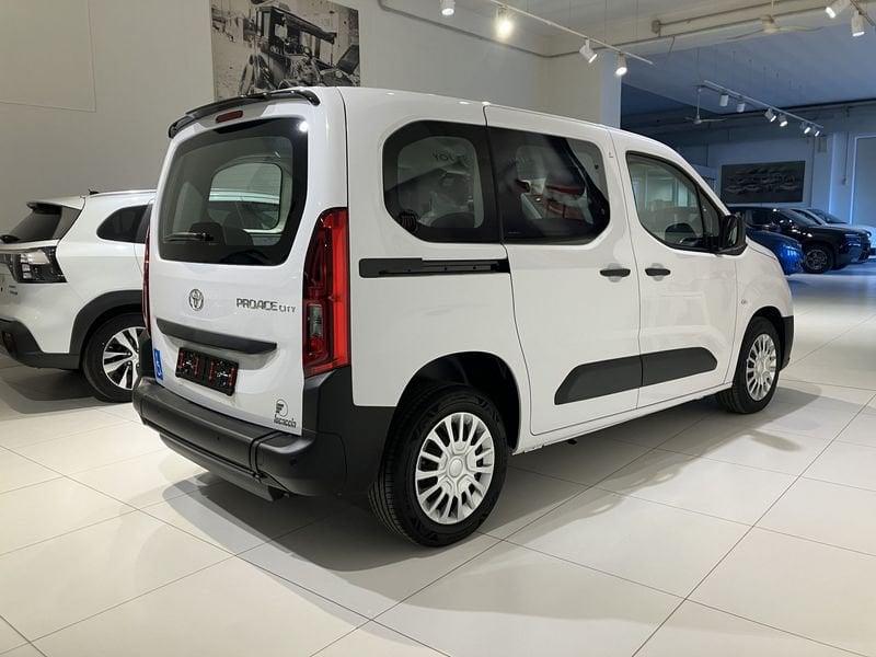 Toyota Proace City 1.5D 100 CV PC 4p. Lounge Trasporto Disabili 4+1