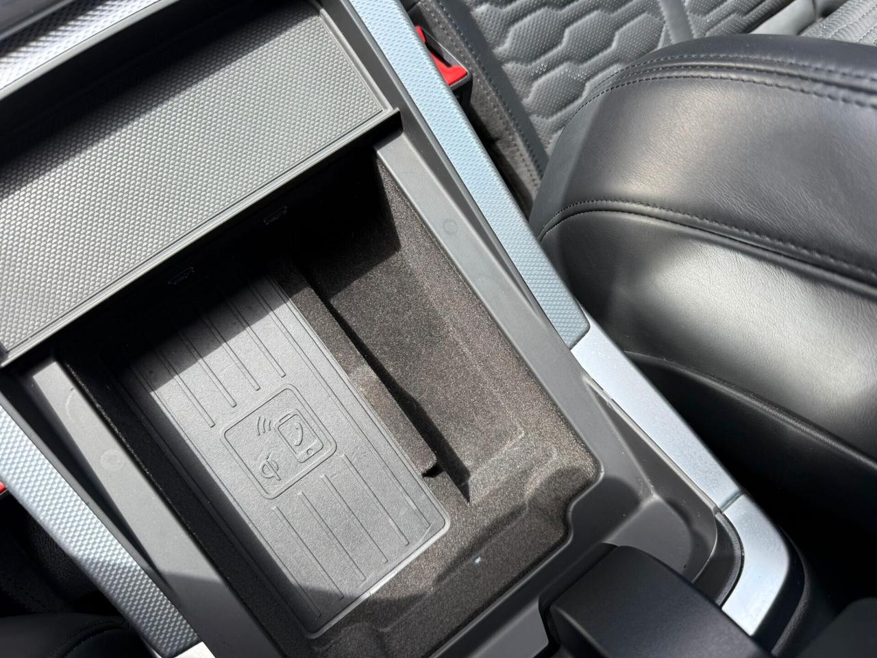 Audi Q8 RS TFSI V8 quattro tiptronic